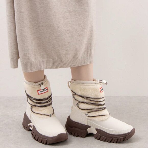 HUNTER WOMENS WANDERER SHORT COSY SNOW BOOT Sz 11 - Picture 2 of 3